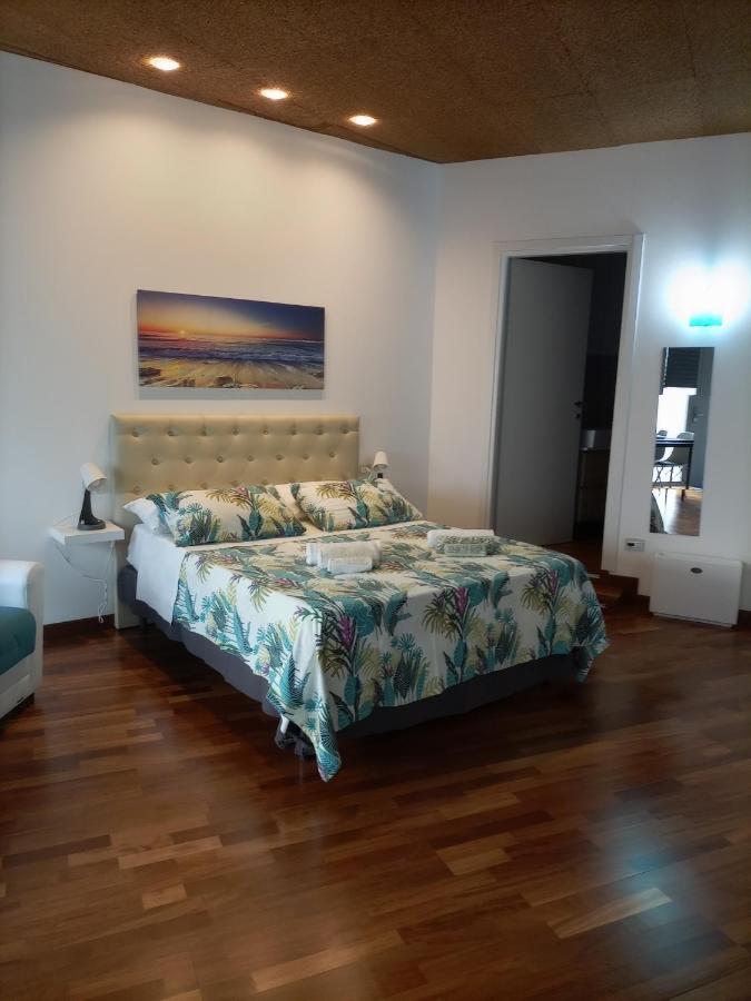 Regina Della Pace Apartments & Suite Con Sauna Монополи Экстерьер фото