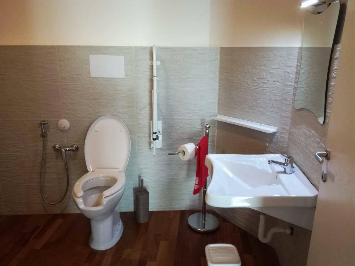 Regina Della Pace Apartments & Suite Con Sauna Монополи Экстерьер фото